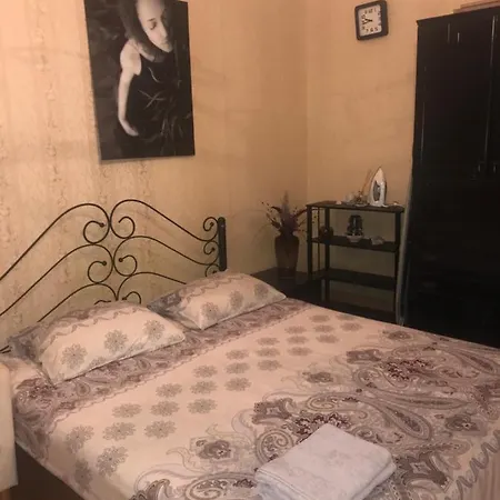 Khmelnytsky Street Near Opera Apartment *